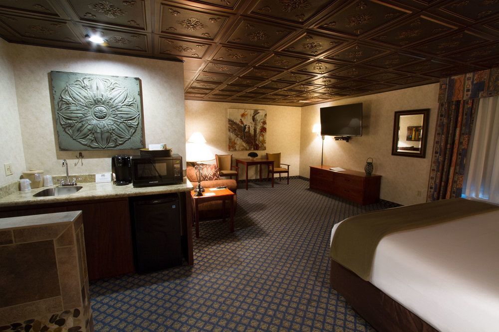 Miles City Hotel & Suites Экстерьер фото